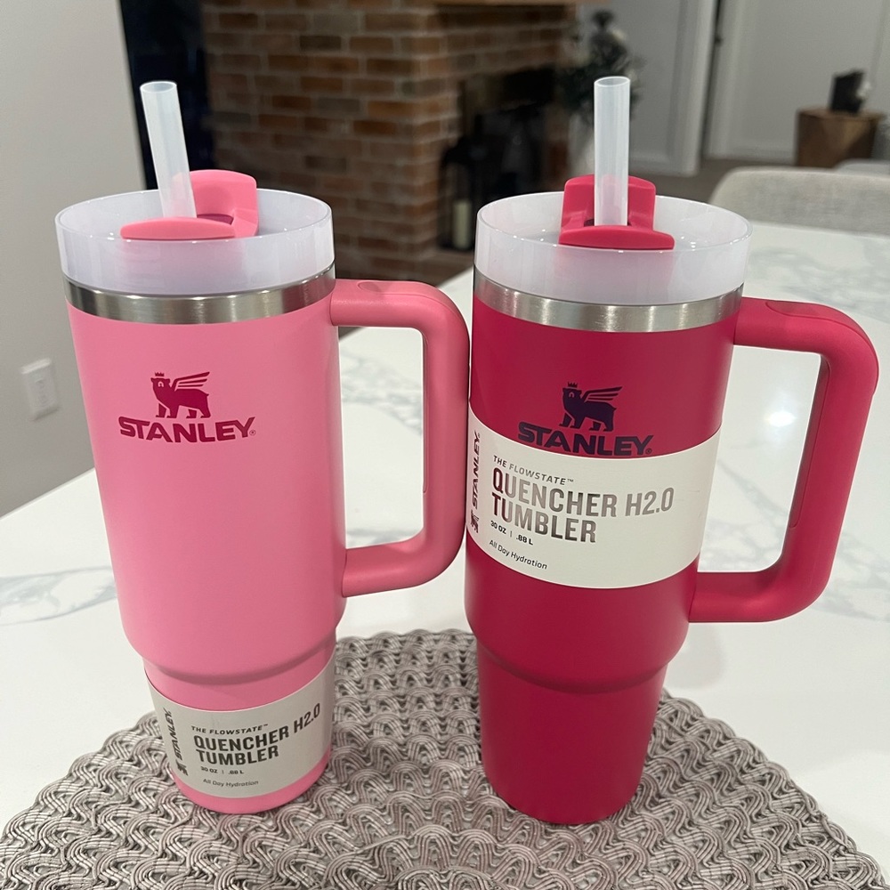 💕Authentic STANLEY Tumblers. - Picture 1 of 16